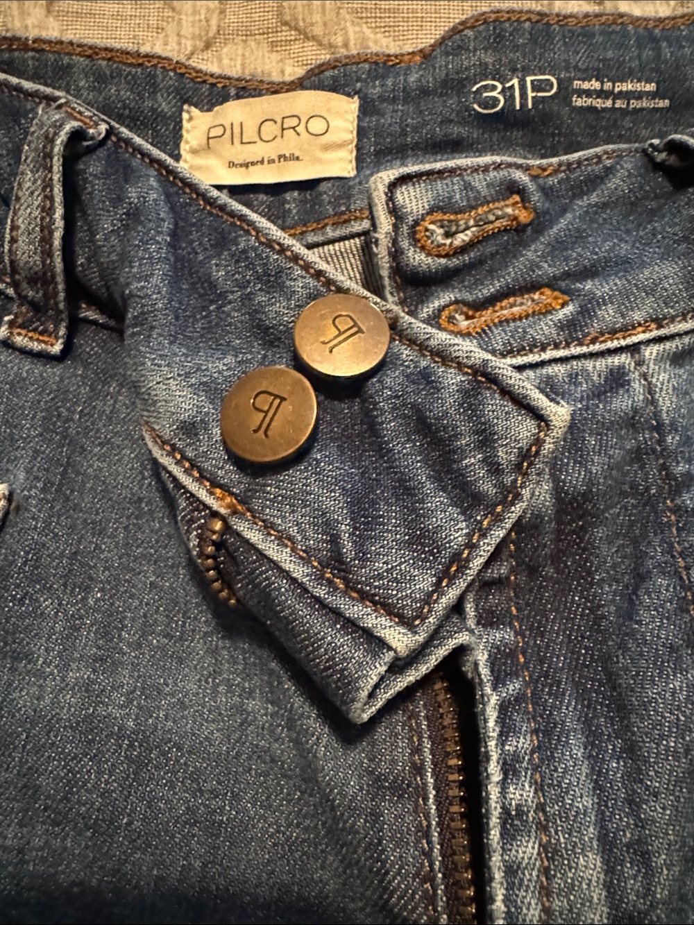 Anthropologie Pilcro Wanderer mid-rise relaxed Denim Jeans - Boracay Wash Blue - Picture 3 of 6